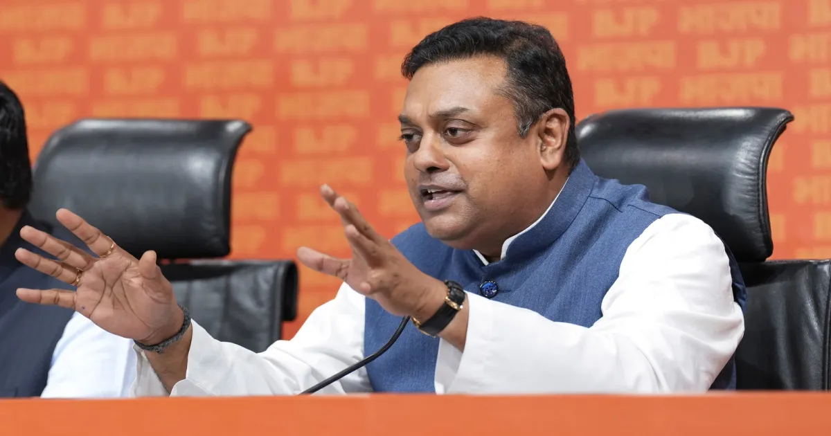 Congress Working Committee = Pakistan Working Committee! BJP Tears into Congress