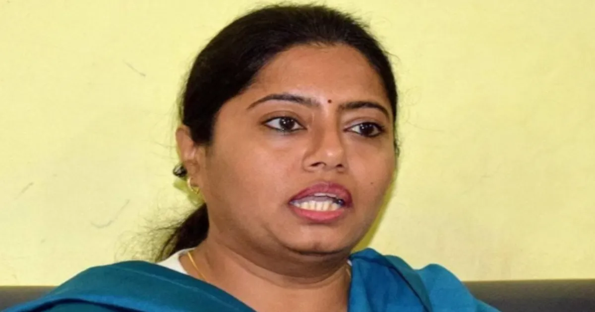 outrage-in-lucknow-apna-dal-k-slams-bjps-school-merger