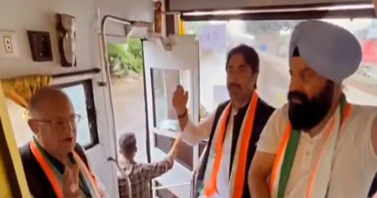 J-K Congress on ‘Delhi Chalo’ Campaign head to Parliament for Statehood