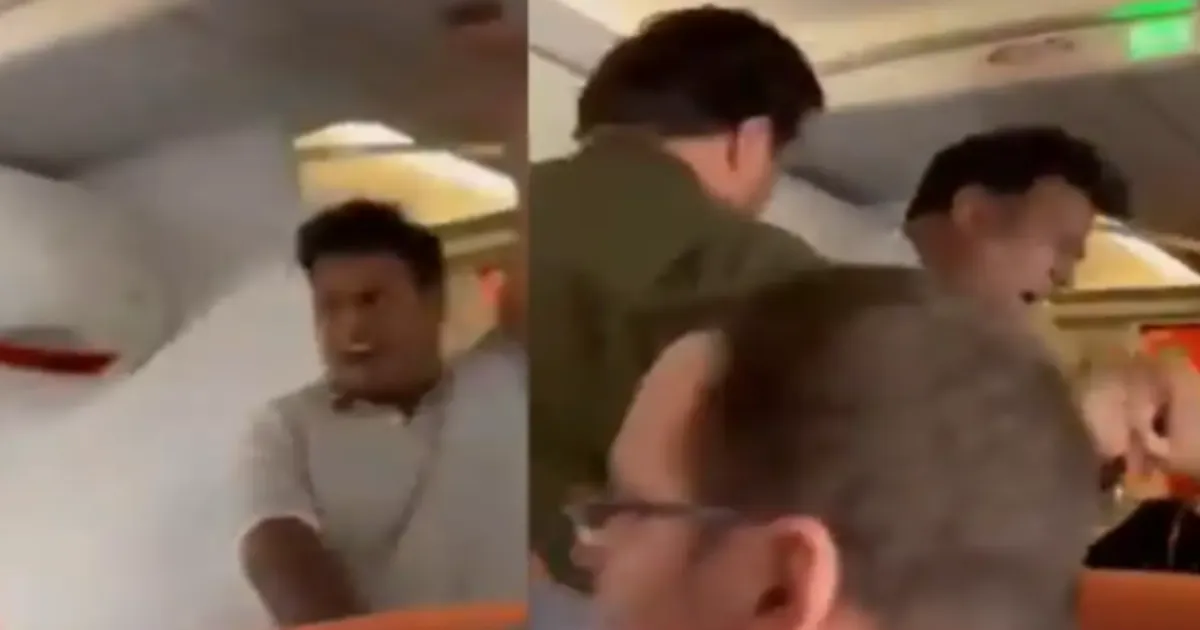 bomb-threat-by-passenger-triggers-panic-on-easyjet-flig