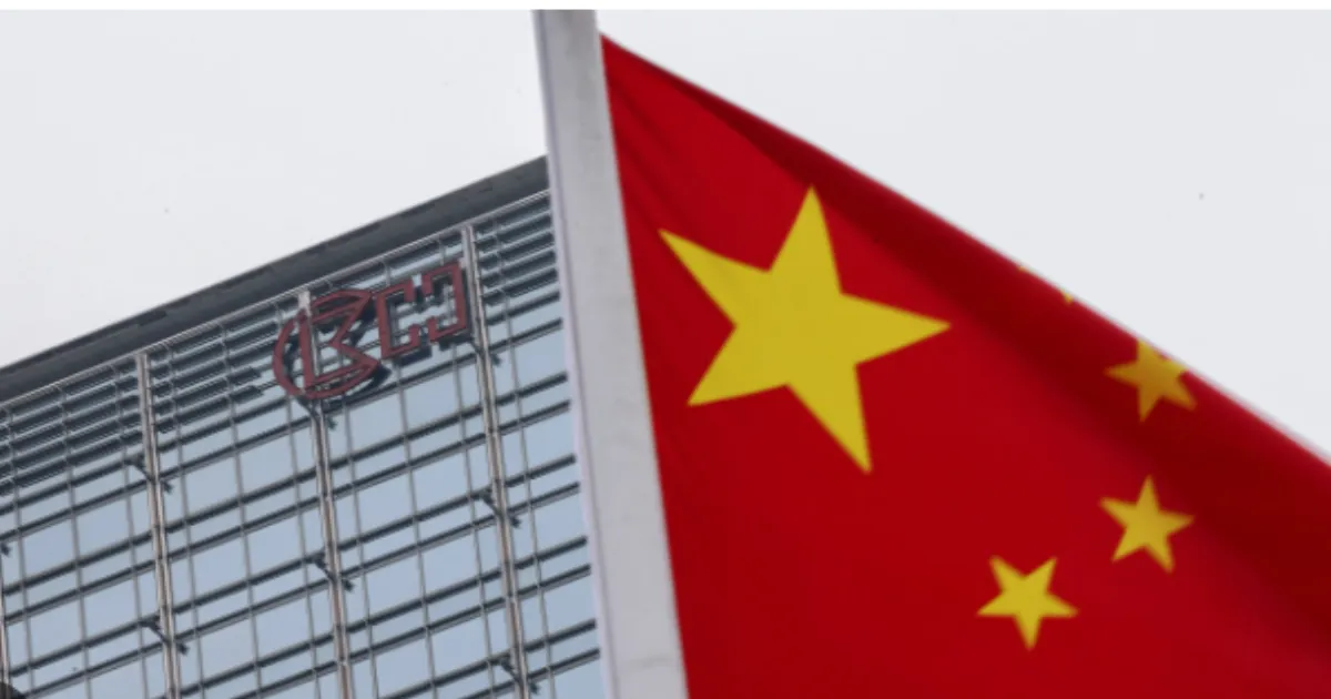 Hong Kong’s Port Deal Seeks Chinese Investor