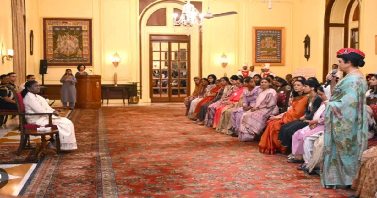Veer Naris Honored in Emotional Presidential Meet