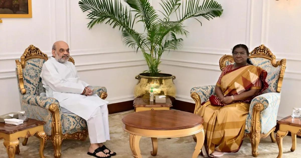 Back-to-Back Visits! Amit Shah Meets President After PM Modi