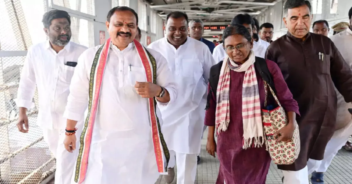 Telangana Congress Storms Delhi for BC Quota Fight