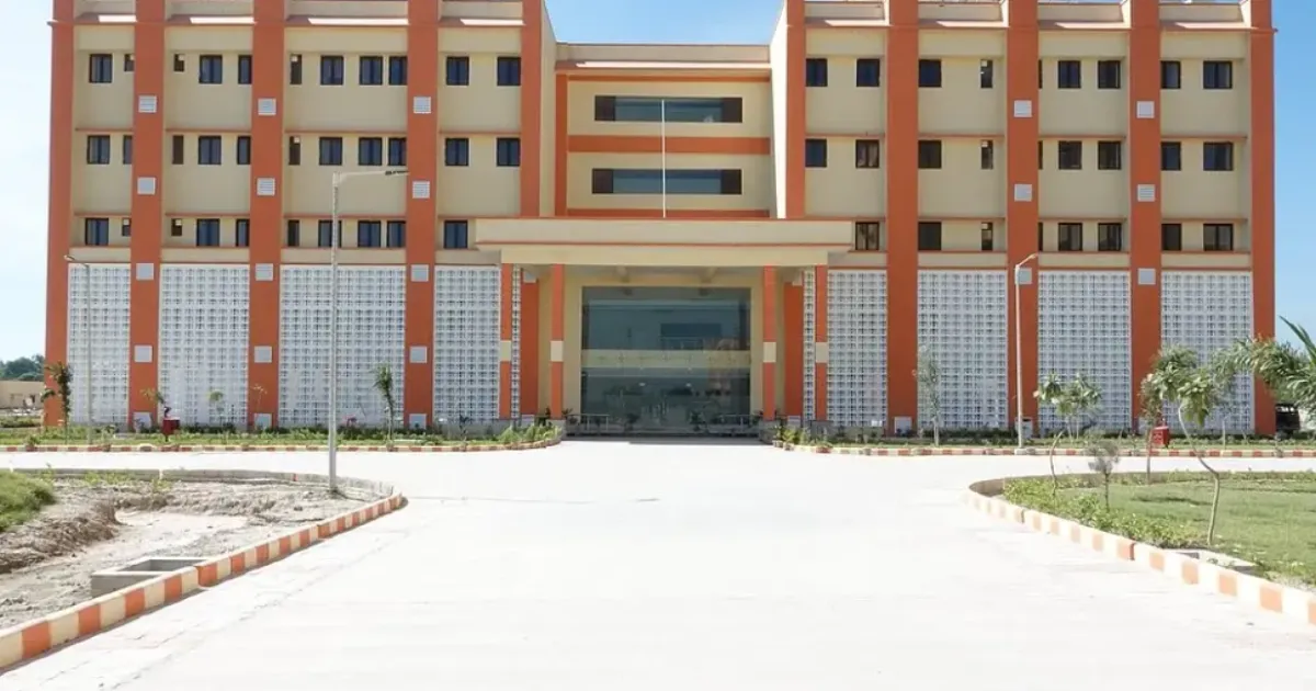 Yogi Unveils 6 New Forensic Labs in UP
