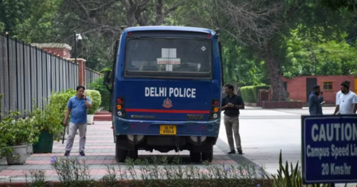 Delhi Schools Hit by New Bomb Threats