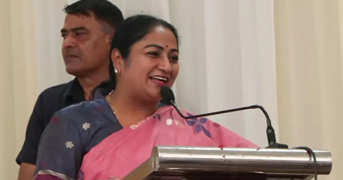 CM Rekha Gupta: School Buses Must Go Electric