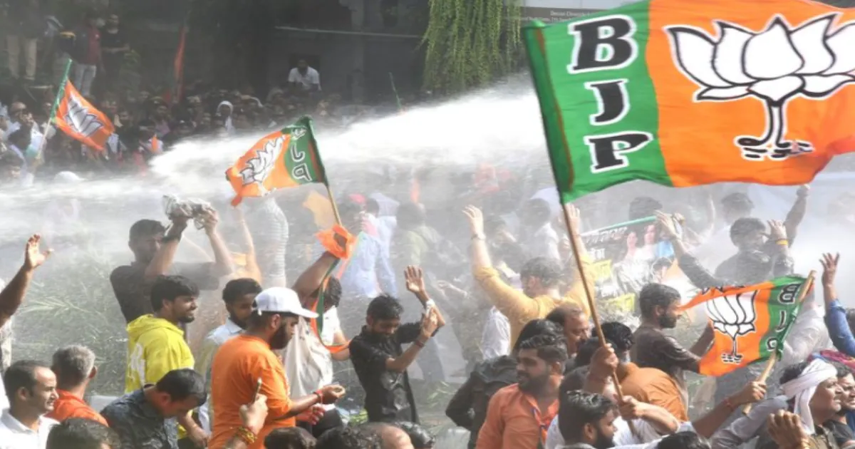 BJP’s Apology Demand Protest Disrupted With Water Cannons