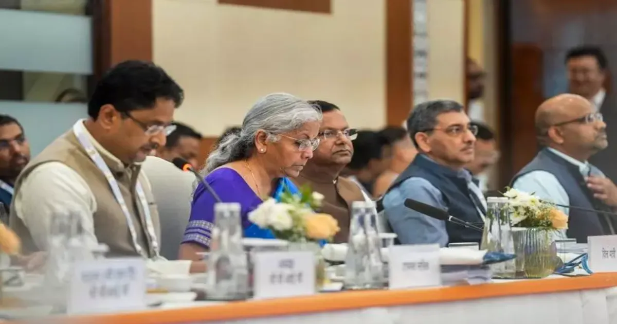 GST Council Hikes Tax on Oil, Gas Services
