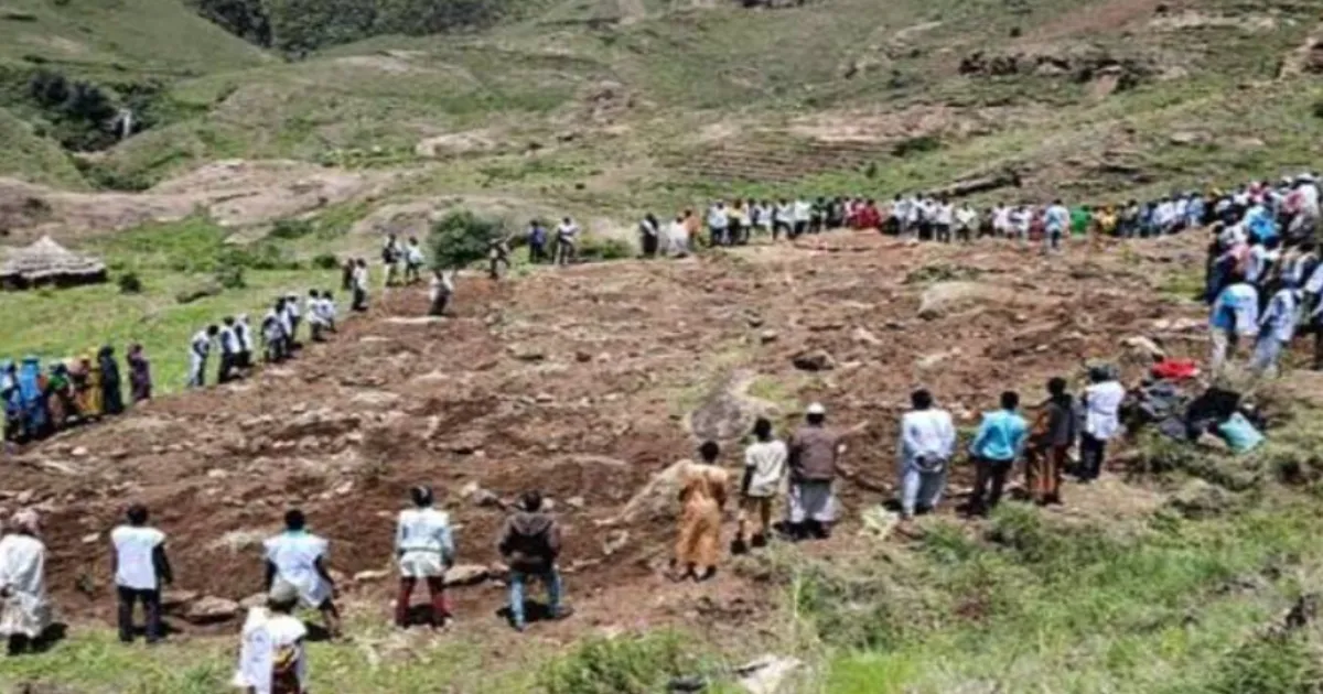darfur-landslide-authorities-bury-hundreds-rescue-effor