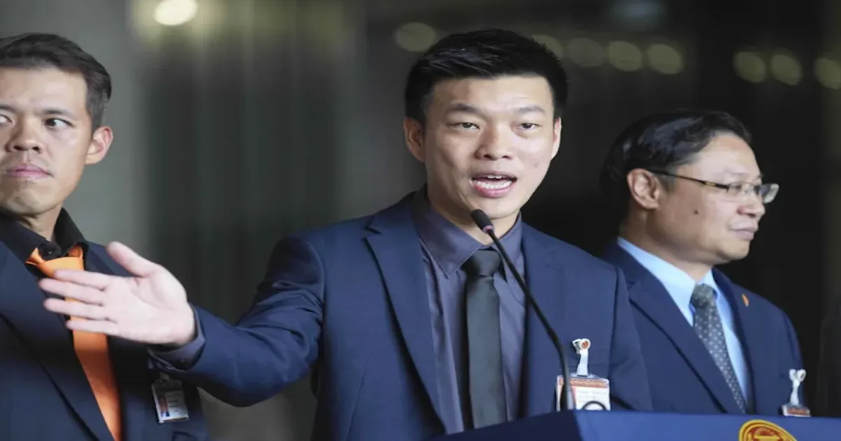Thai lawmakers pick new PM as early election looms