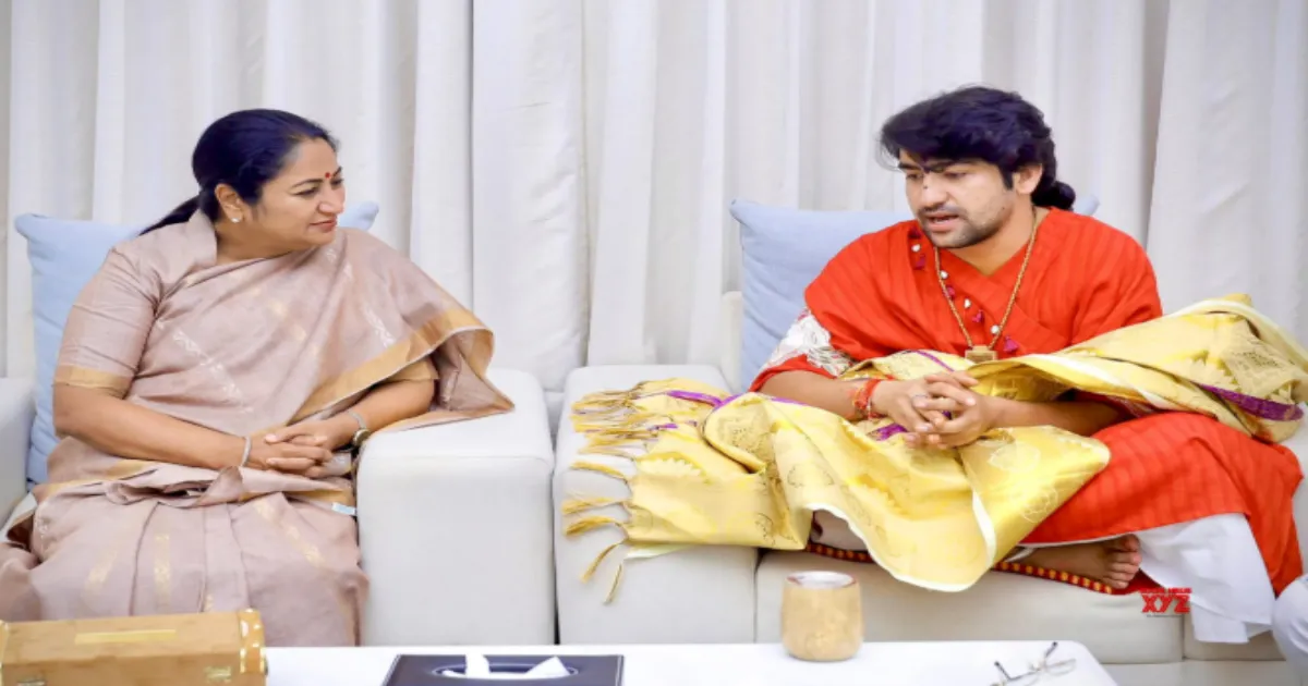 rekha-gupta-meets-bageshwar-dham-seer-dhirendra-shastri