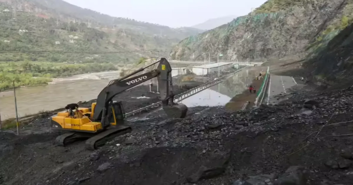 Landslides Shut Jammu-Srinagar Highway for 6 Days, Vaishno Devi Pilgrimage Suspended
