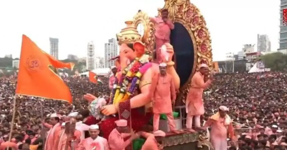 'Lalbaugcha Raja' Immersion Delayed; Idol Shifted to Raft 