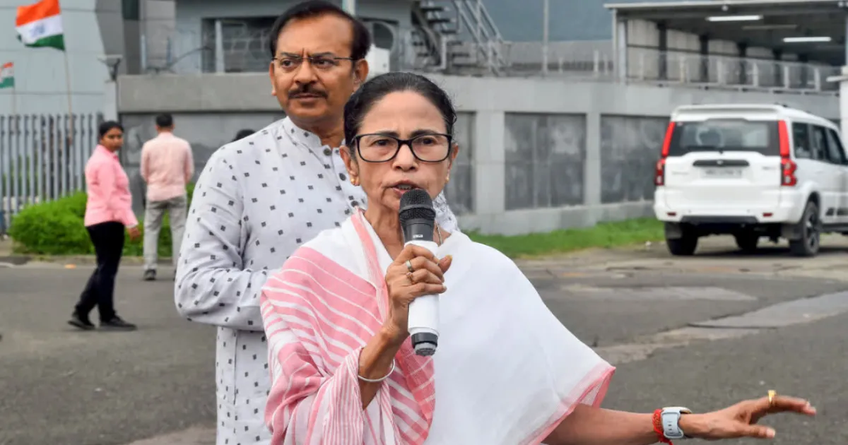 Mamata Moves to Uttarkanya After Network Failure at Bungalow
