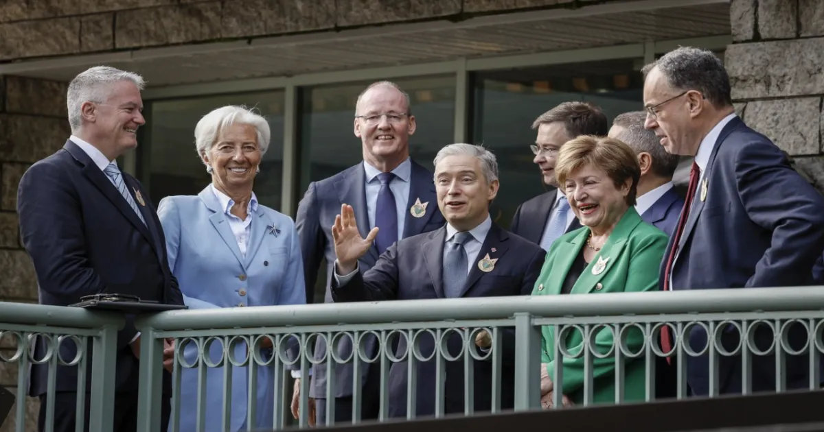 Trump Administration Pushes G7 to Target Nations Importing Russian Crude