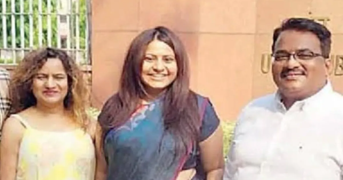 puja-khedkarss-father-bodyguard-missing-after-truc
