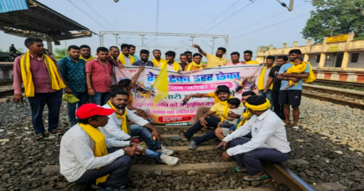 Train Operations Disrupted as Kurmi Protestors Stage Rail Blockade in Jharkhand