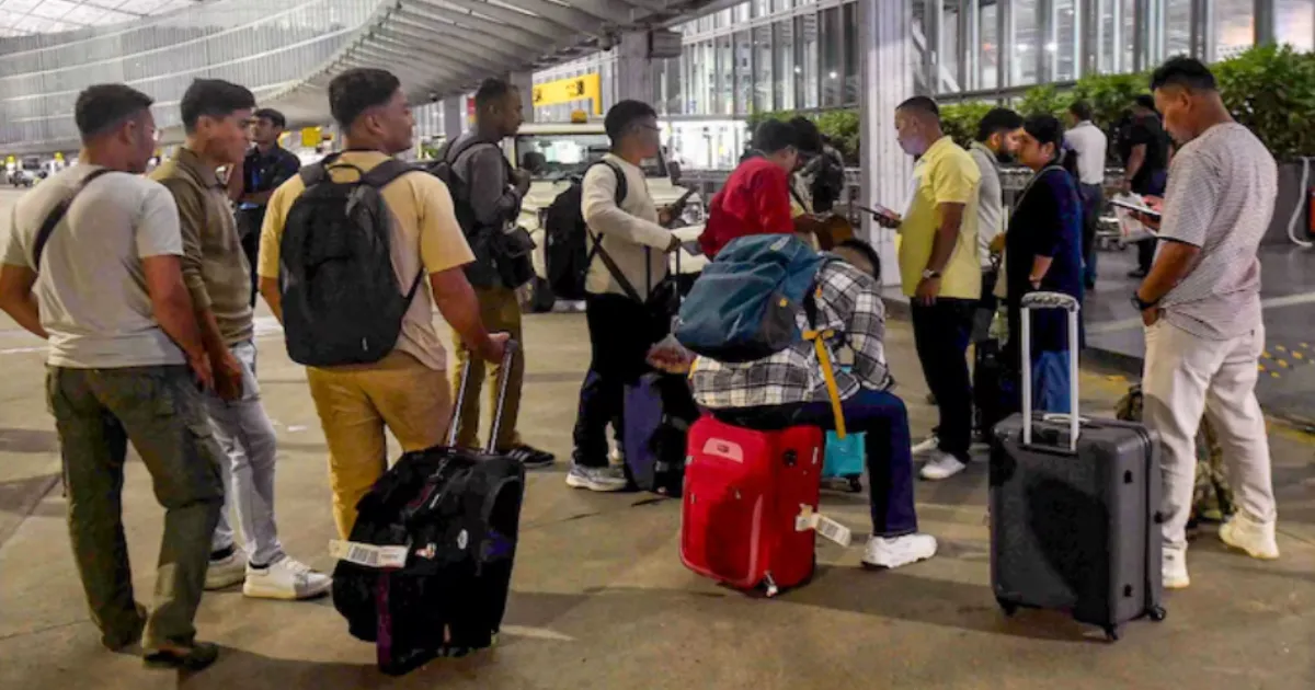 H-1B Visa Holders Urged to Return to US Immediately or Face Risk of Being Stranded