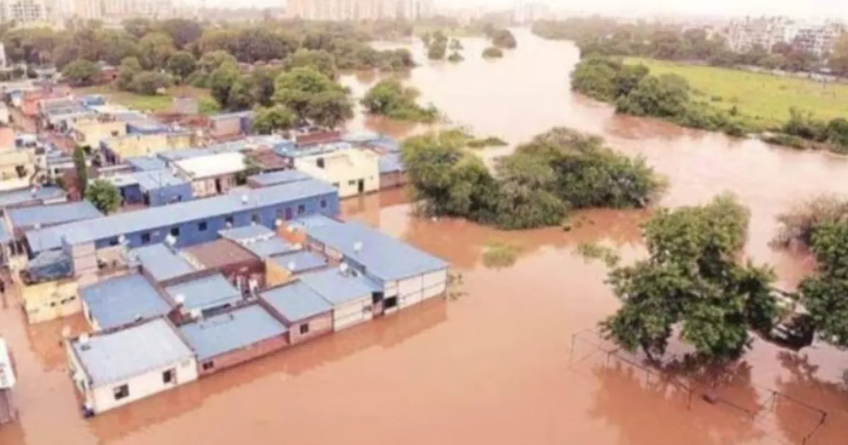Maharashtra CM, Deputies Rush to Flood-Ravaged Marathwada