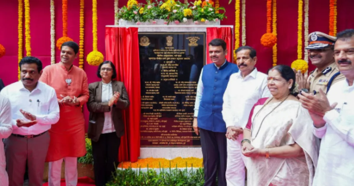 Fadnavis Unveils High-Tech Police Station in Navi Mumbai