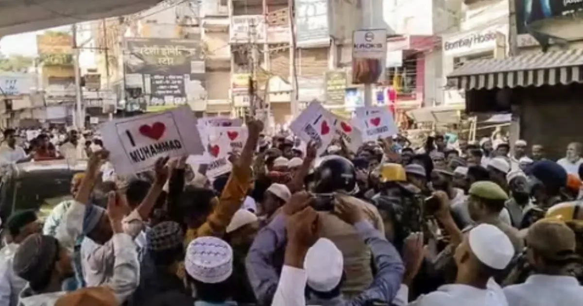 Bareilly Extends Internet Blackout After Clashes Over ‘I Love Muhammad’ Protest
