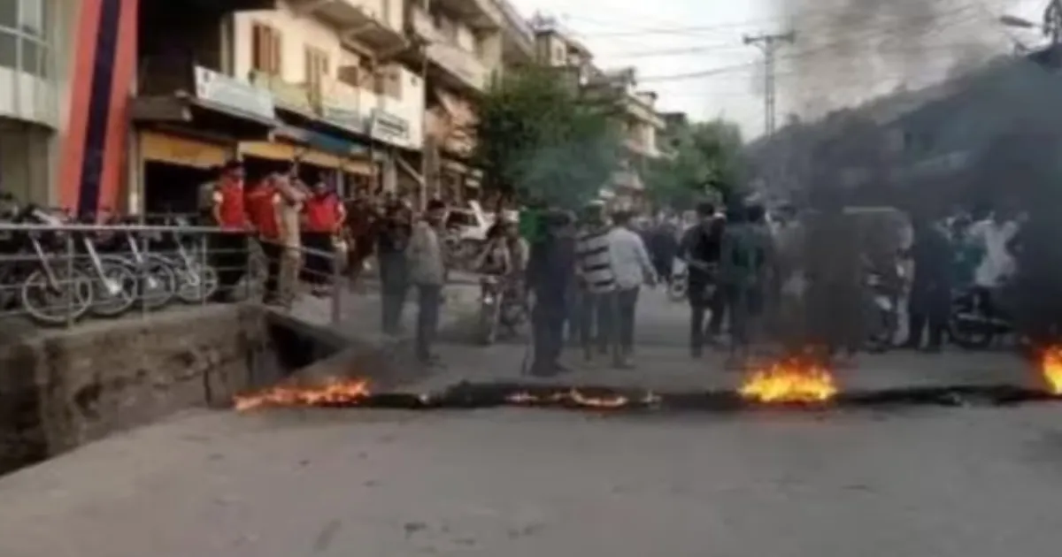 Clash During PoK Protests Leaves One Dead, Several Injured Amid Shutdown