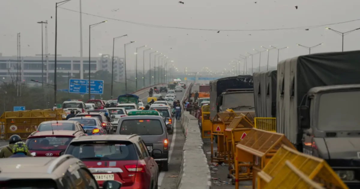 Delhi’s Traffic Nightmare May Ease With New Elevated Expressway