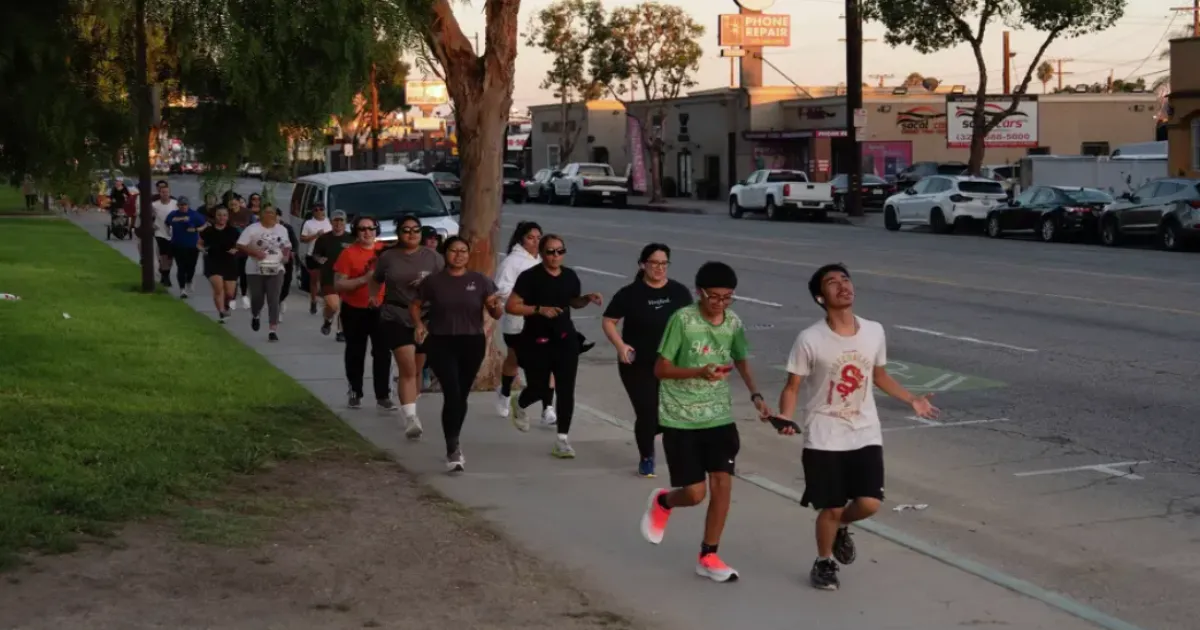 LA Running Club Monitors Streets Amid Rising Immigration Raids in Huntington Park