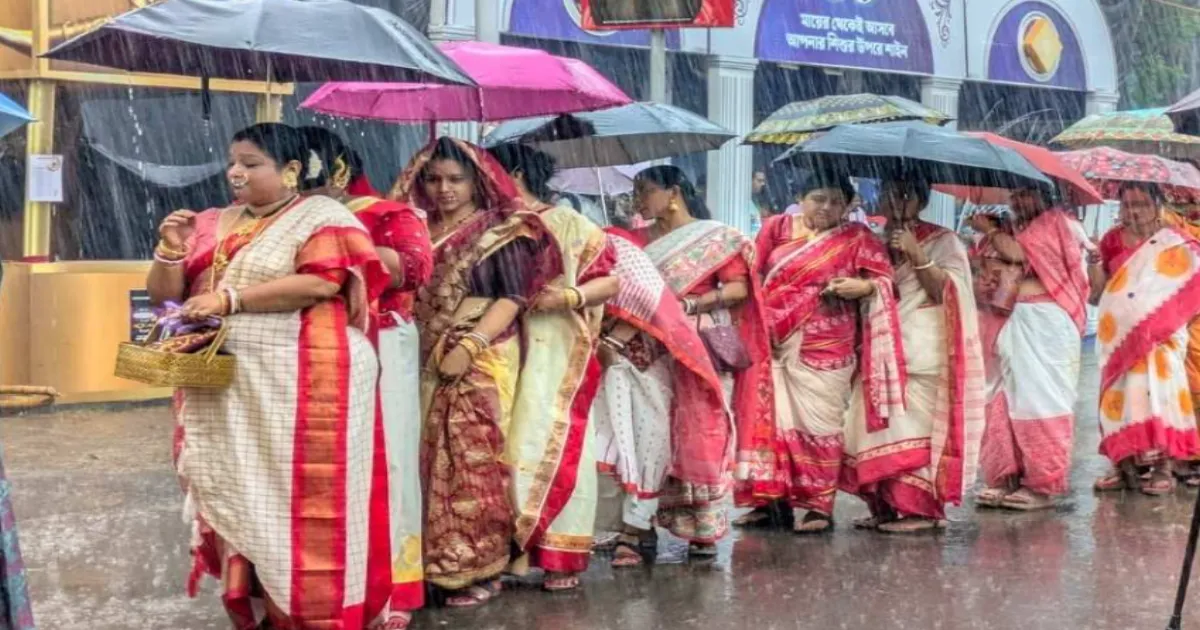 deep-depression-triggers-torrential-rain-in-bengal-durg