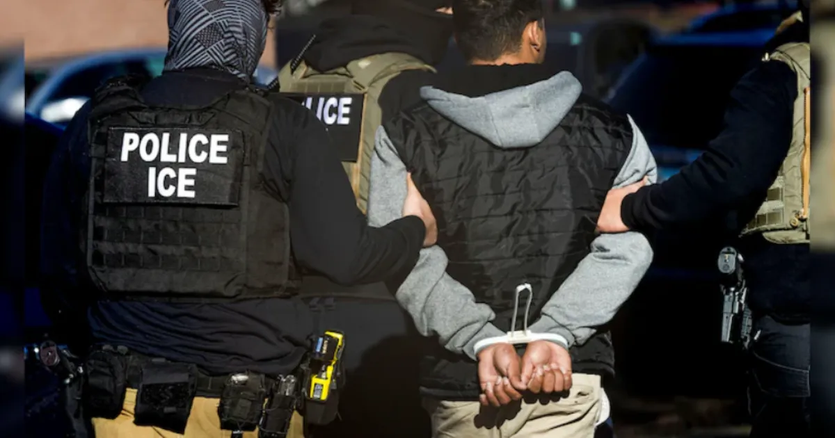 Apple Deletes Immigration Alert Apps After White House Safety Concerns