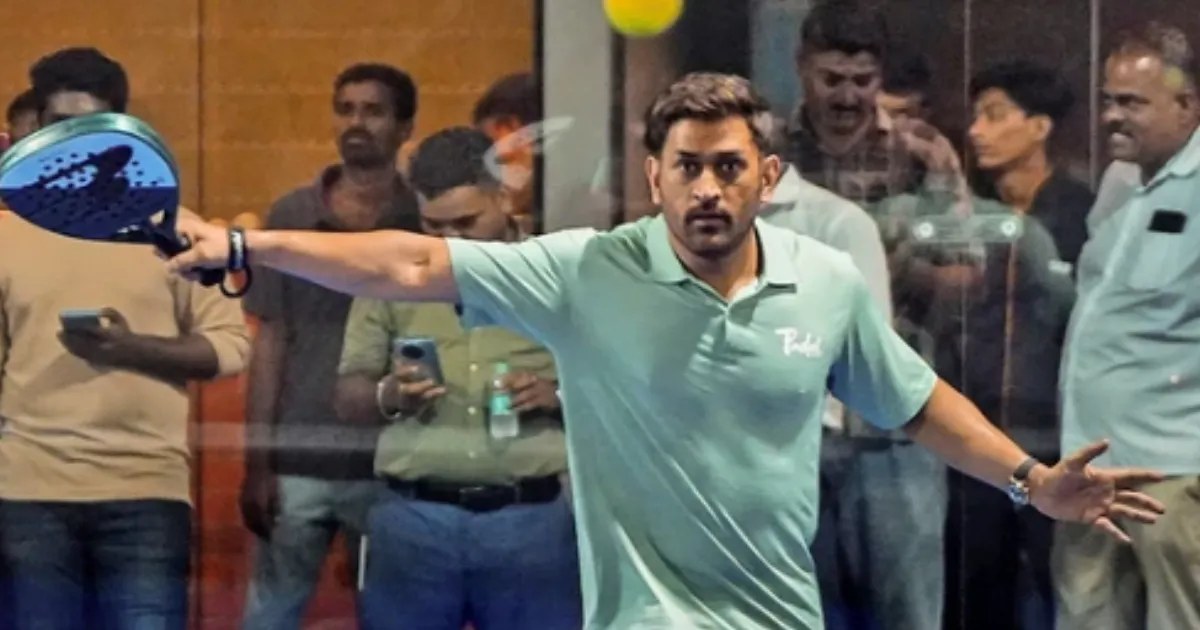 MS Dhoni’s Phone-Free Rule Inspires Teammates and Changes Cricket Mindset