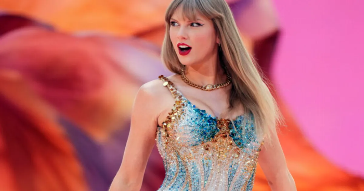 taylor-swifts-show-girl-opens-with-33m-dominates-weeken