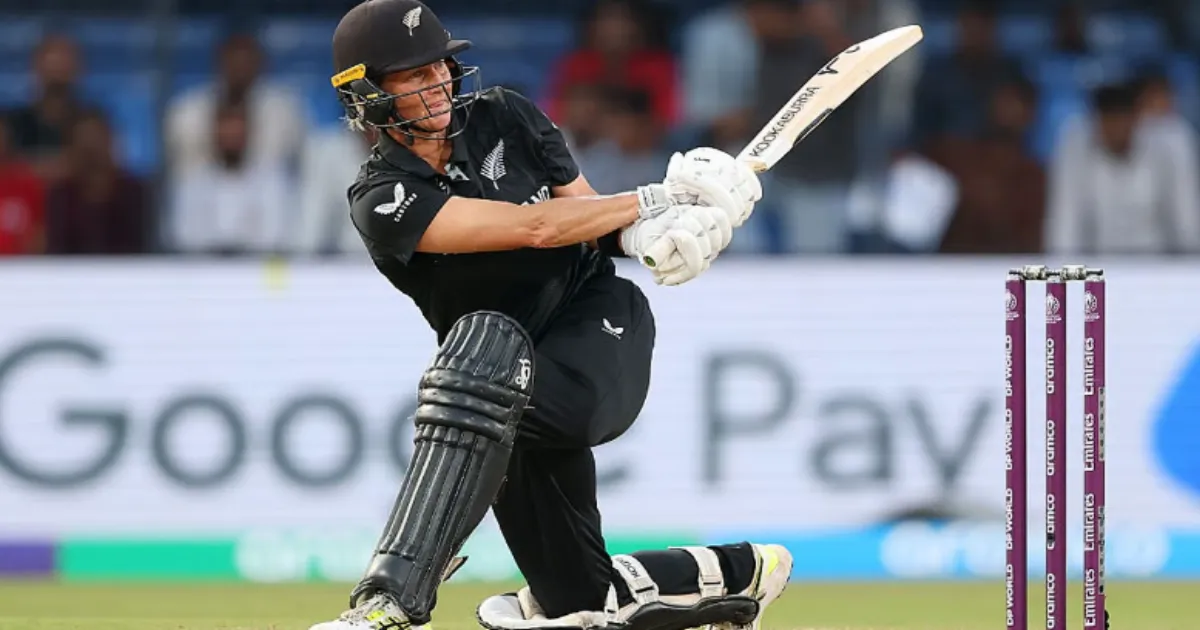 sophie-devines-85-powers-new-zealand-to-231-south-afric