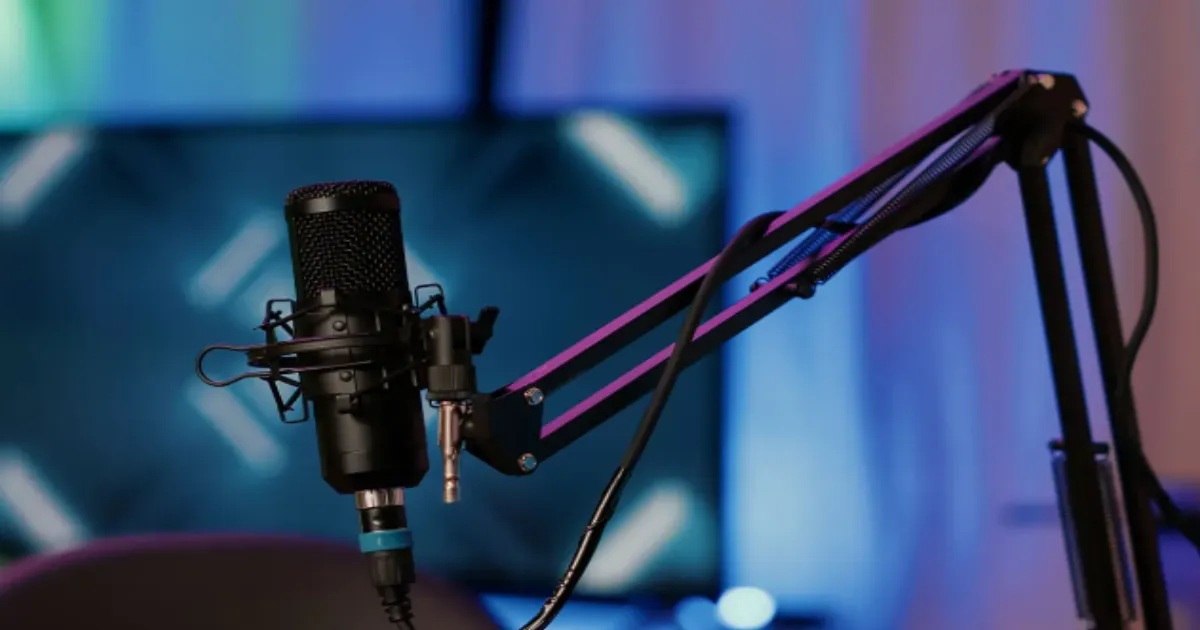 are-podcasts-really-more-trustworthy-than-social-media