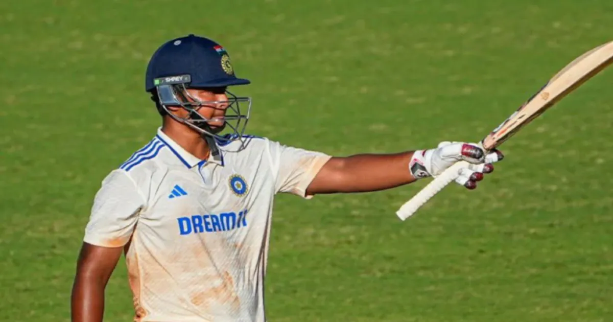 umpires-blunder-stuns-fans-as-14-year-old-prodigy-vaibh