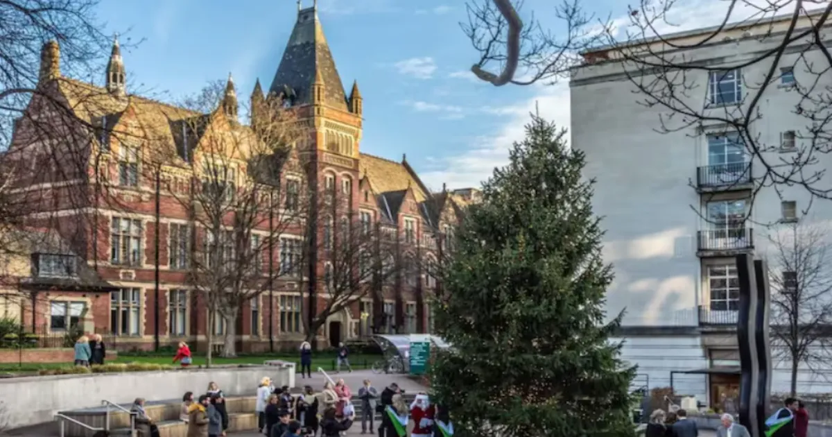 University of Leeds Offers Scholarships Worth Up to ₹19 Lakh for Indian Students