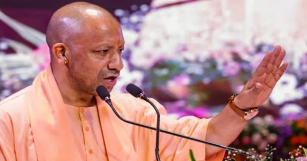 Yogi Adityanath Encourages Bhadohi Carpet Industry to Turn Tariffs into Opportunities