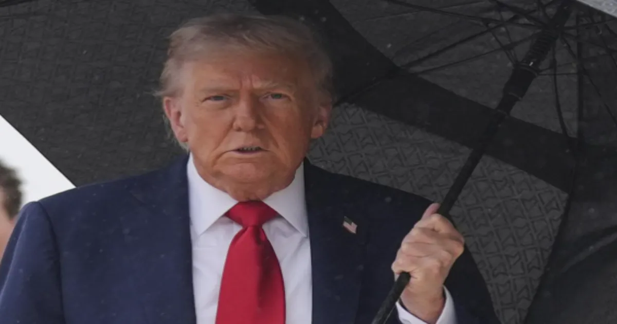 Trump Hints at Escalation, Warns Moscow Over Prolonged Ukraine War