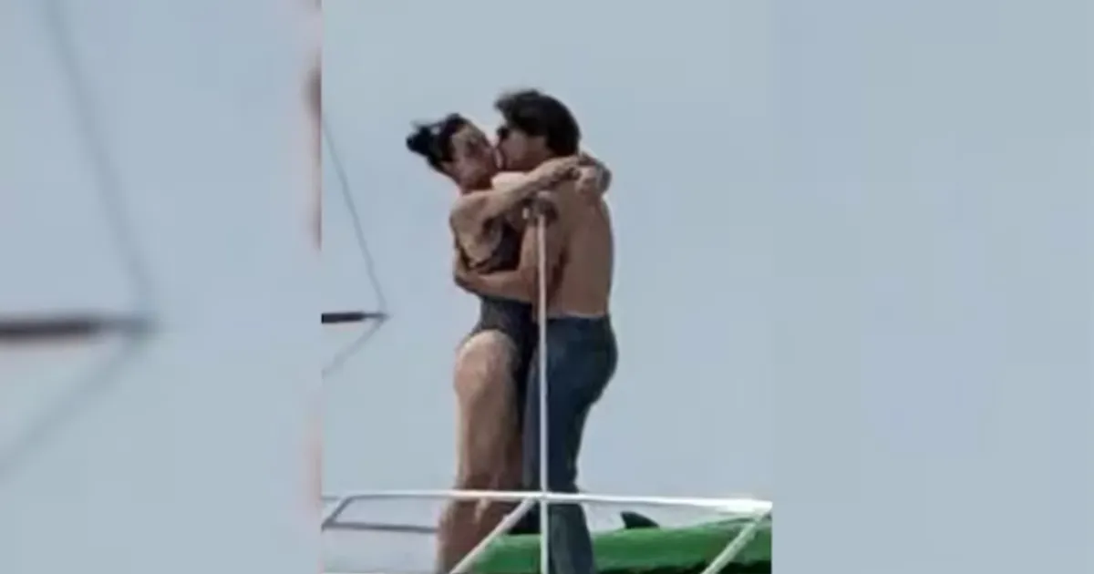 Former Canadian PM Faces Social Media Backlash after Kiss With Katy Perry