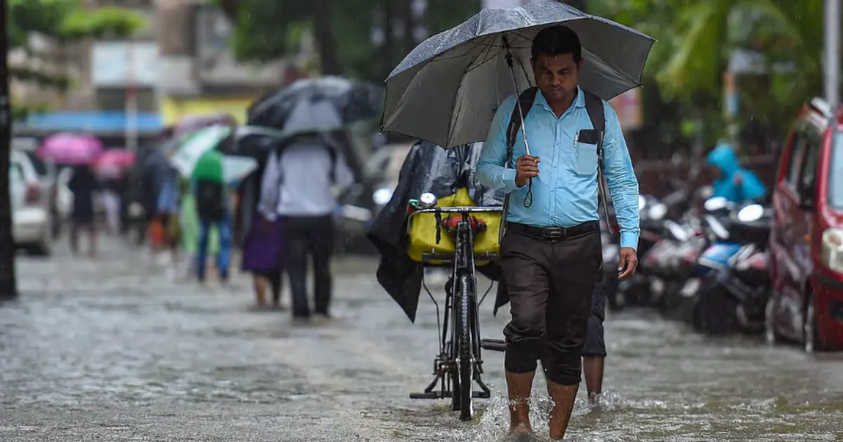 Chennai Weather Update: IMD Warns of Moderate Rain, Orange Alert in Place