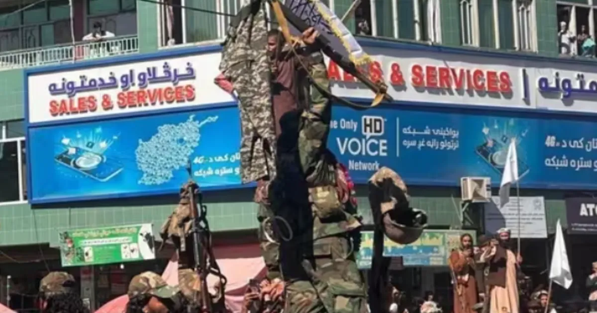 Border Humiliation: Taliban Mocks Pakistani Army with Paraded Pants and Rifles