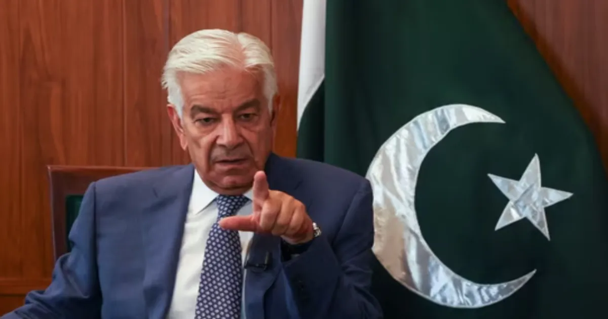 Pakistan’s Khawaja Asif Orders Afghans to Leave, Blames India in Escalating Kabul Tensions