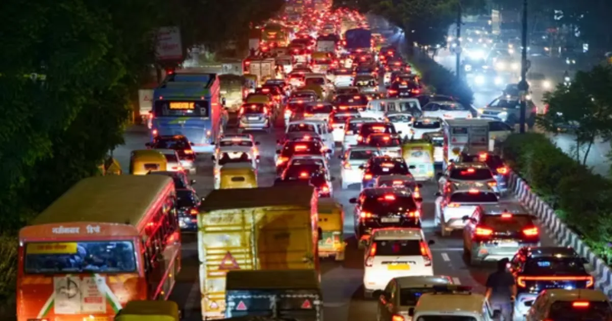 Dhanteras Shopping Spree Brings Delhi-NCR Traffic to a Standstill