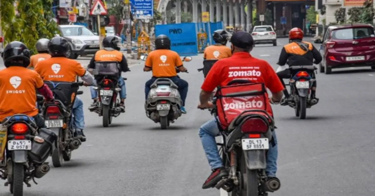 Food Delivery Orders Surge Across India as Swiggy, Magicpin Report Festive Spike