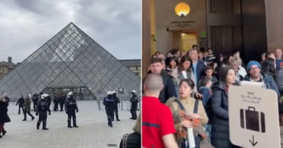 Paris’ Louvre Forced to Shut After Thieves Steal Napoleon’s Jewellery in 7-Minute Raid