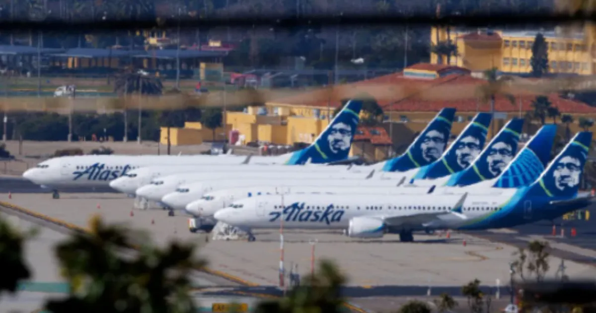 System Failure Forces Alaska Airlines to Halt All Flights Nationwide