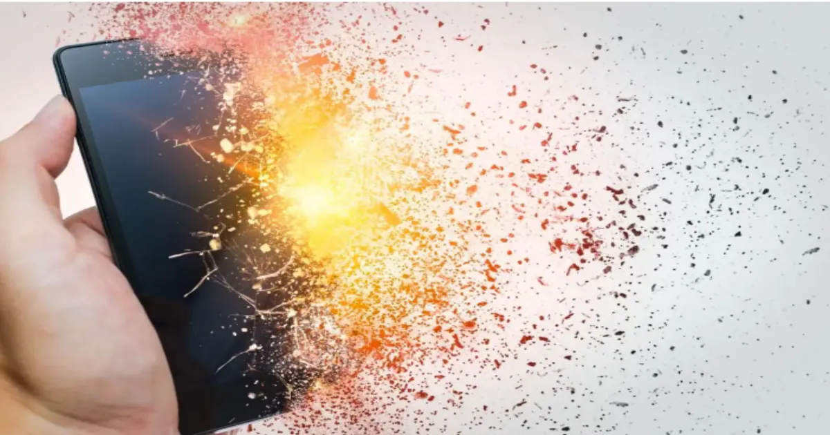 19-Year-Old Diabetic Hospitalised in Bengaluru After Mobile Explosion, Doctors Save His Limb