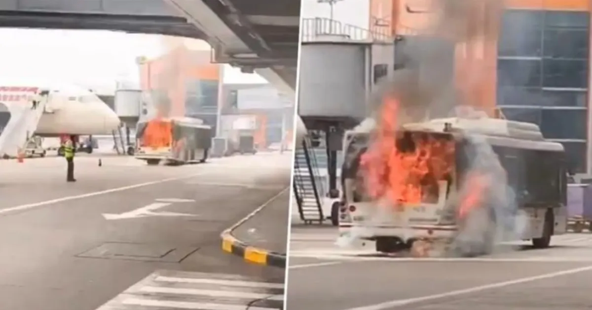 air-india-sats-shuttle-bus-catches-fire-at-delhi-airpor