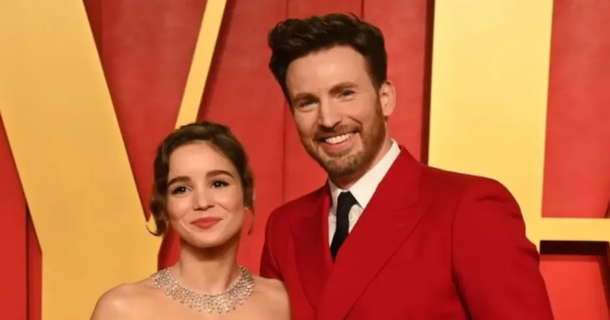 chris-evans-becomes-a-dad-actor-and-wife-alba-baptista